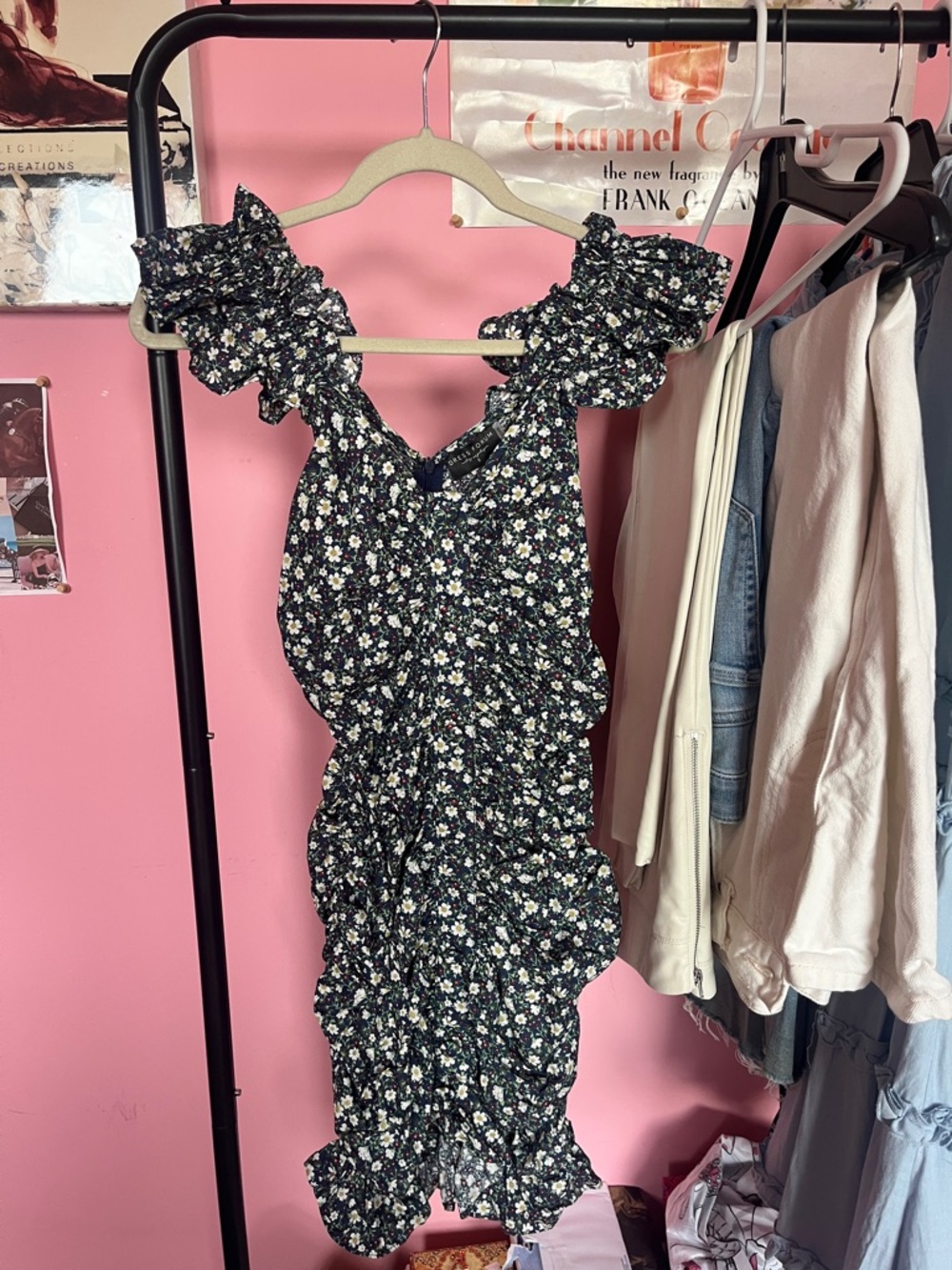 Dress Forum Black Floral Ruffle-Shoulder Midi Dress